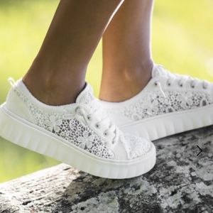 ROXY Sheilahh white lace platform sneakers
